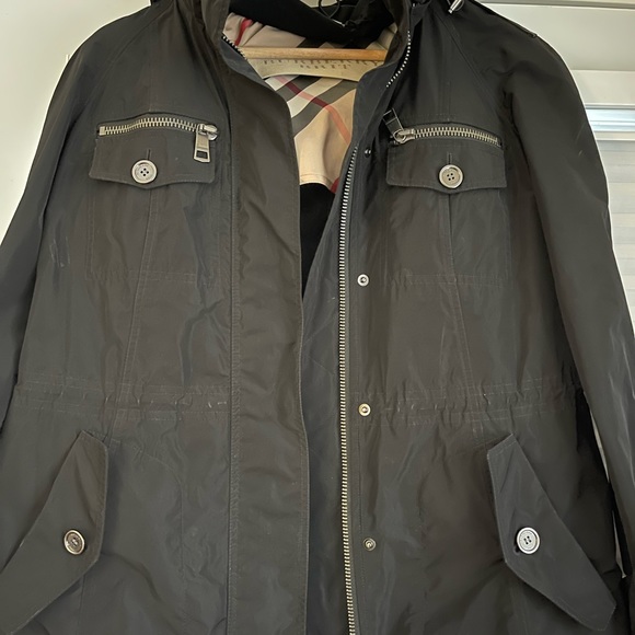 Burberry rain jacket with removable hood - Picture 2 of 3